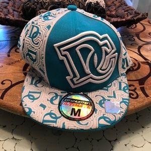 FINAL PRICE City Hunter DC flat Bill baseball cap